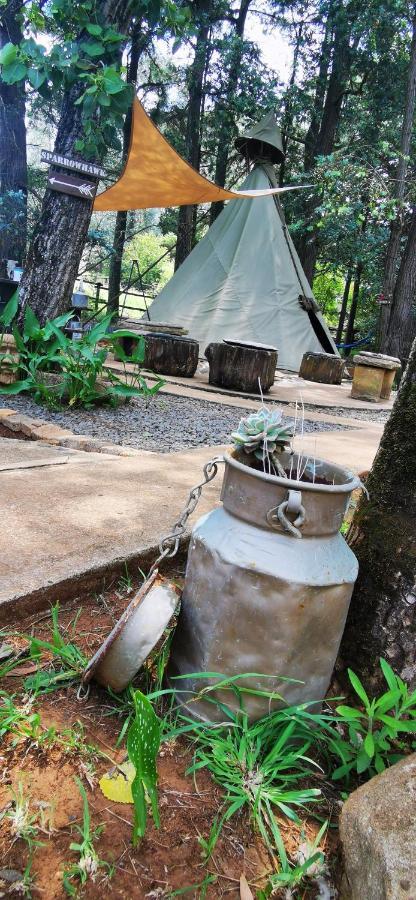 Nguni Moon Tepee Camp Hotel Underberg Buitenkant foto