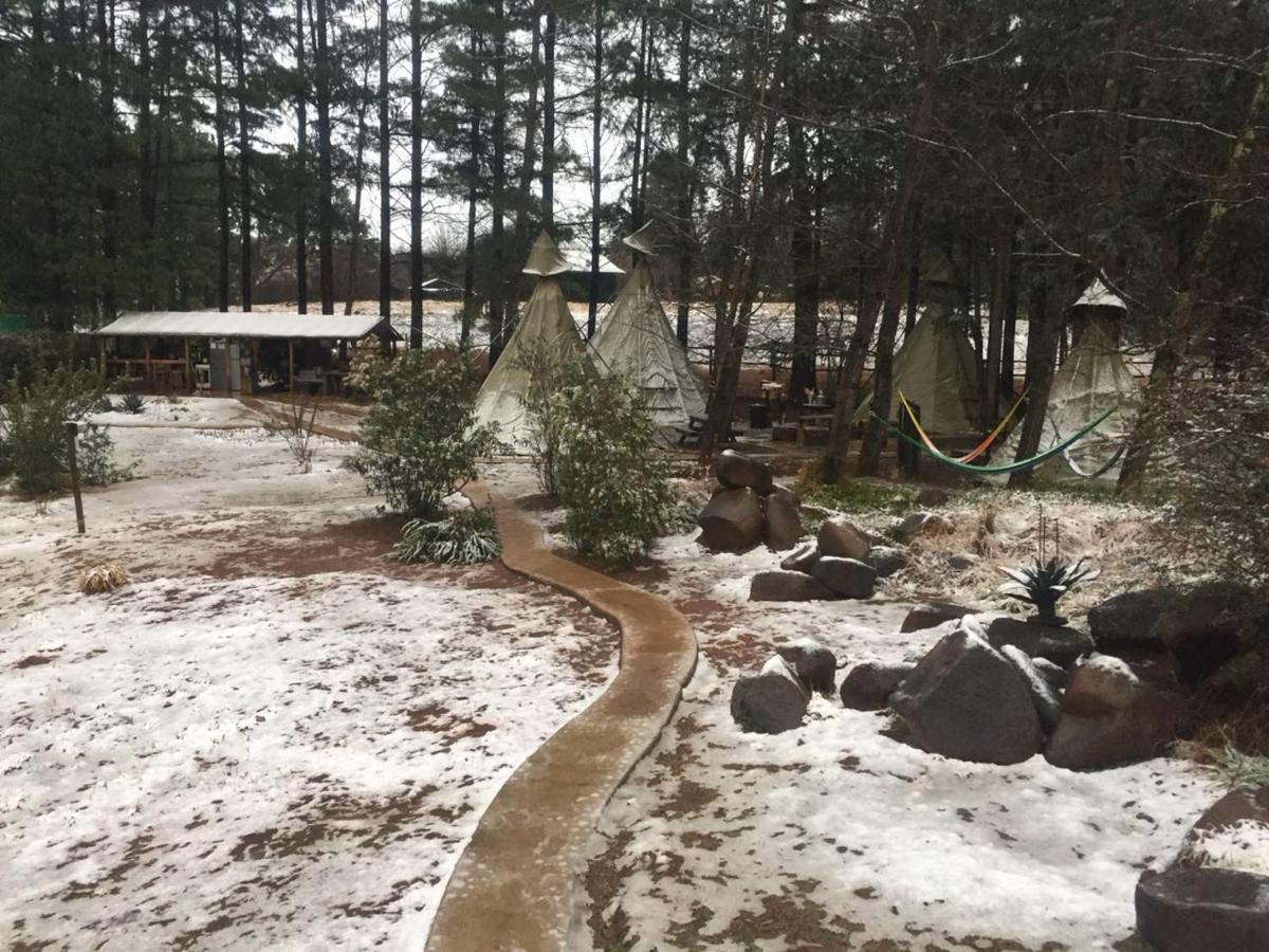 Nguni Moon Tepee Camp Hotel Underberg Buitenkant foto