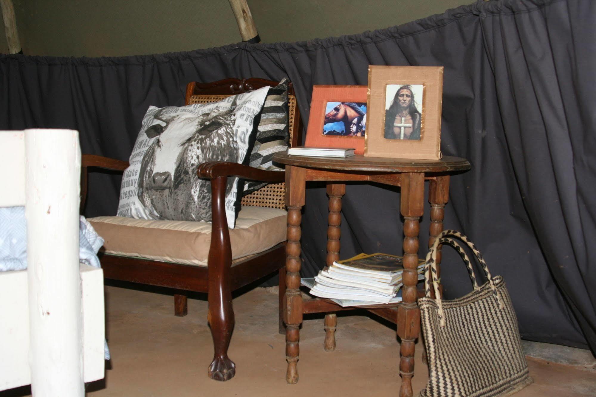 Nguni Moon Tepee Camp Hotel Underberg Buitenkant foto