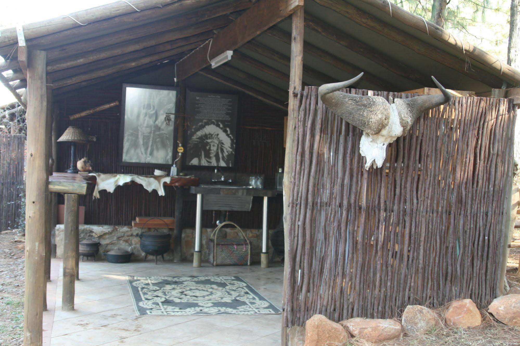 Nguni Moon Tepee Camp Hotel Underberg Buitenkant foto